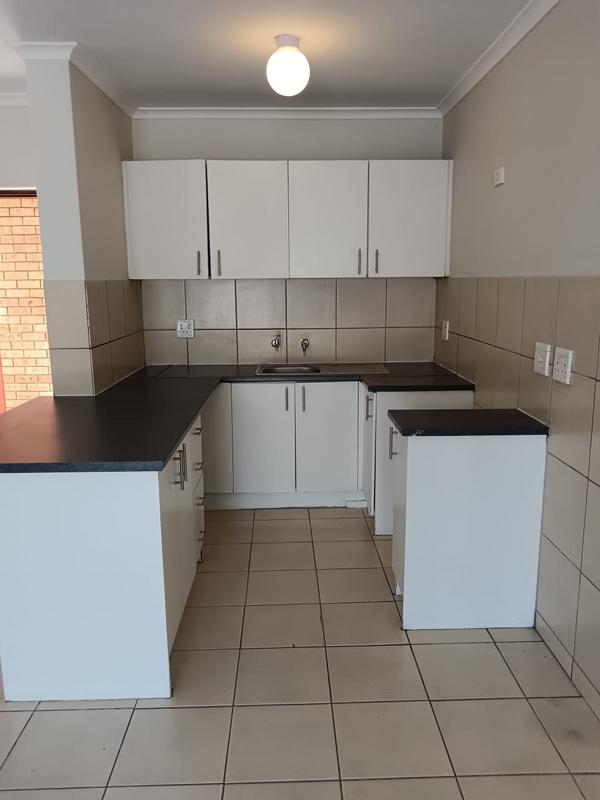 To Let 3 Bedroom Property for Rent in Bellville Western Cape